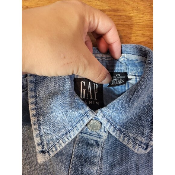 Vintage GAP Denim Shirt Mens XS Blue Button Down  Pocket 90s Workwear Western - Picture 4 of 5